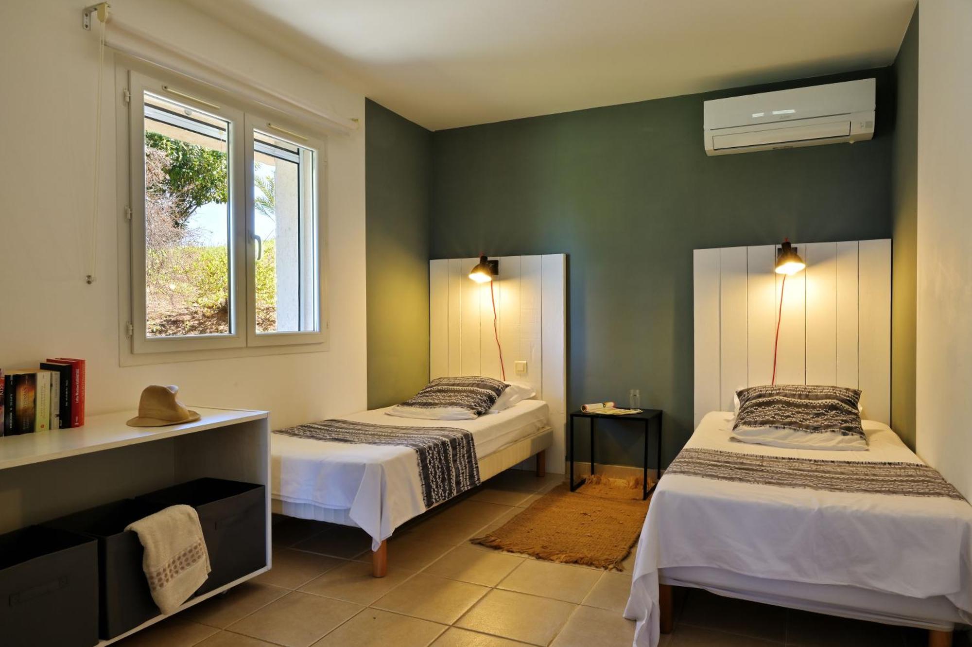 Domaine Punta Della Guardia Villa Vue Mer Dans Nature Protegee, Plage A 1,5 Km 세르비온 외부 사진