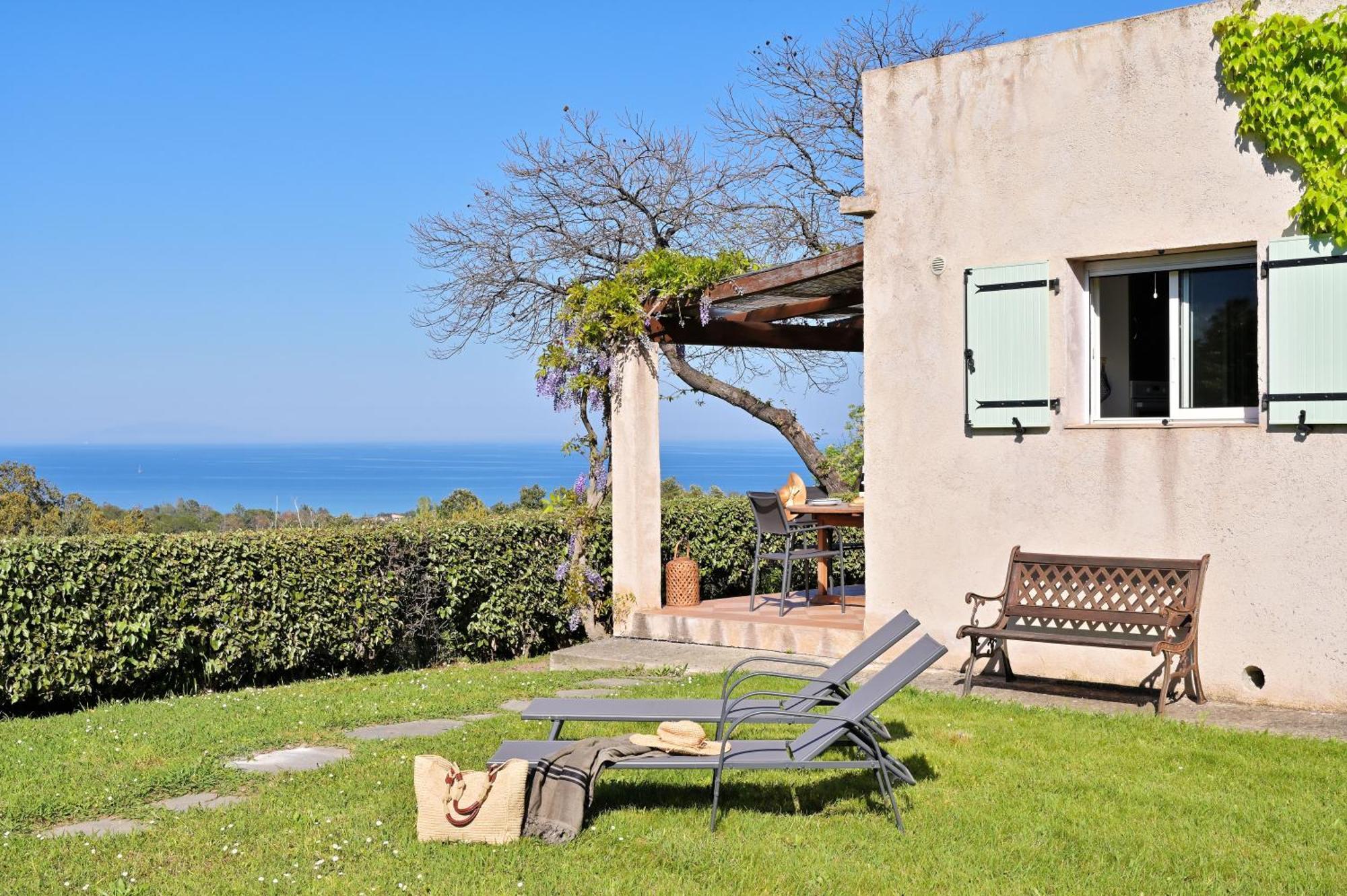 Domaine Punta Della Guardia Villa Vue Mer Dans Nature Protegee, Plage A 1,5 Km 세르비온 외부 사진