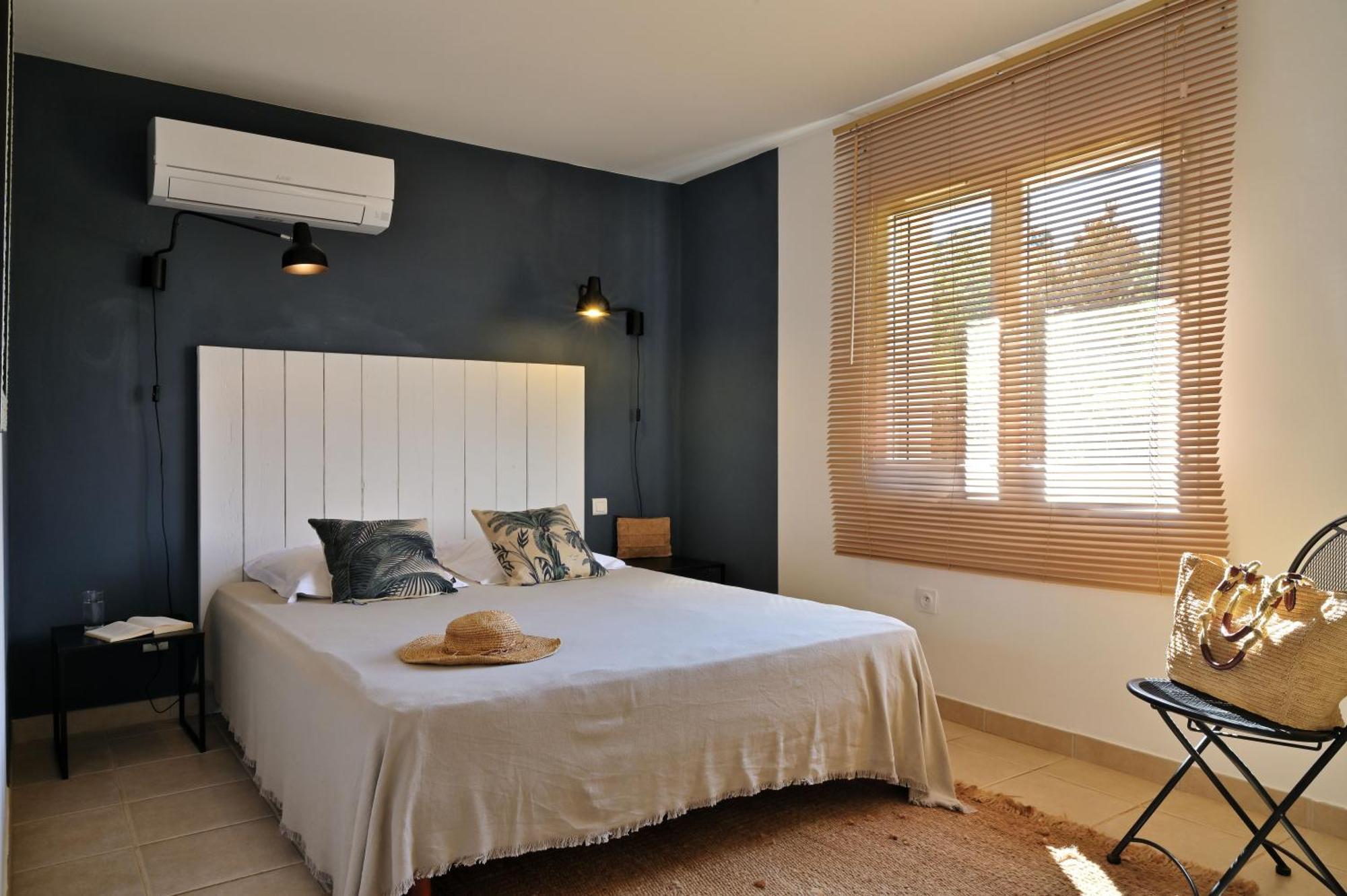 Domaine Punta Della Guardia Villa Vue Mer Dans Nature Protegee, Plage A 1,5 Km 세르비온 외부 사진
