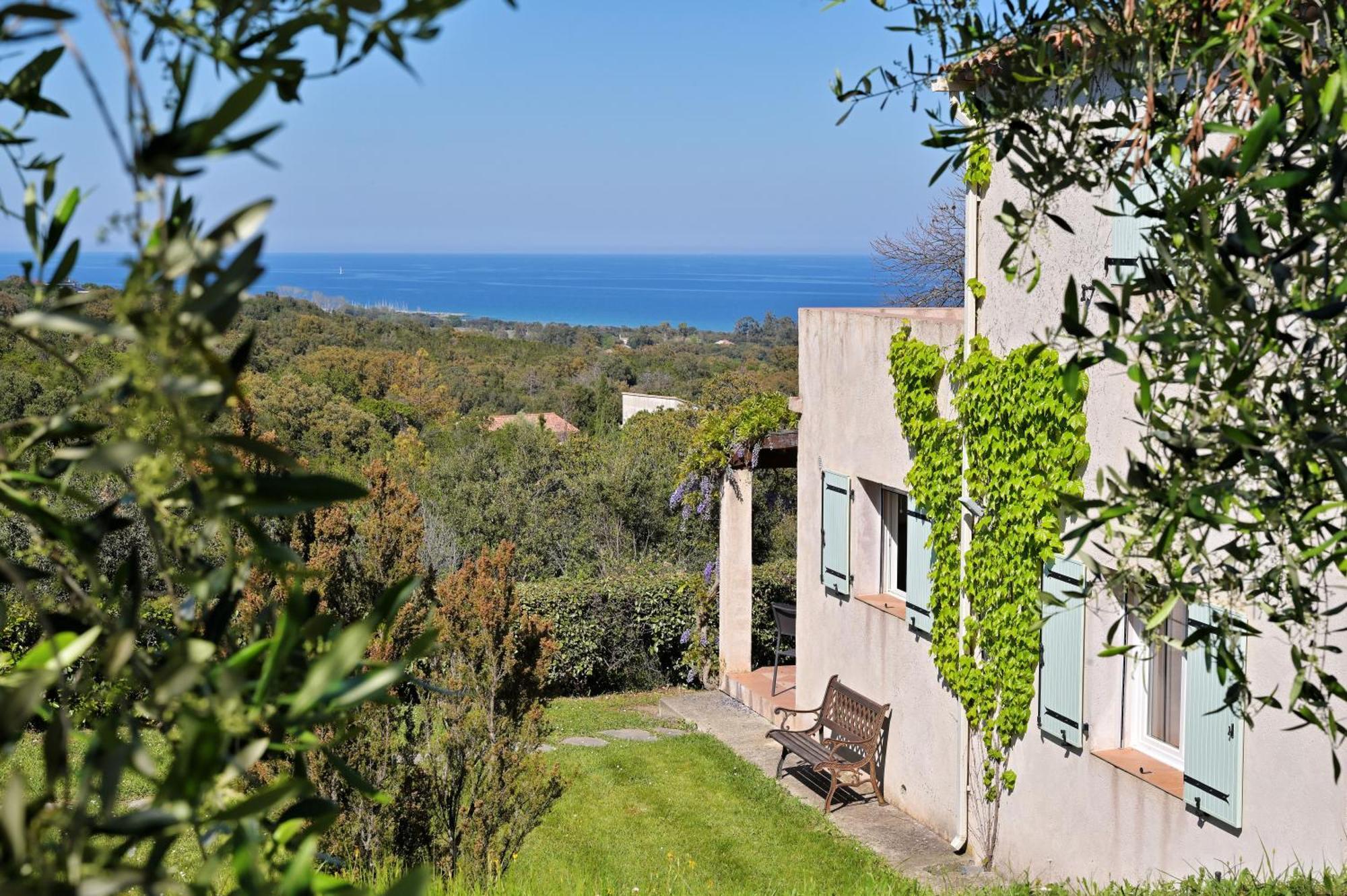Domaine Punta Della Guardia Villa Vue Mer Dans Nature Protegee, Plage A 1,5 Km 세르비온 외부 사진